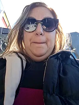 Snapshot of Mara-24 chatting on 03-19-25, 10:00 Mara-24 online show from 03-19-25, 10:00