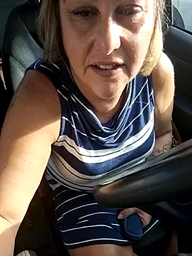 Snapshot of Mara-24 chatting on 10-25-25, 02:24 Mara-24 online show from 10-25-25, 02:24