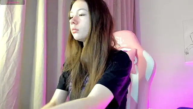 Nicole Charm online show from 01-07-25, 12:55