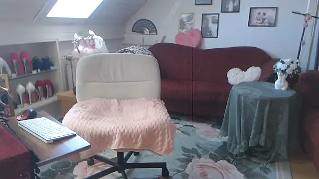 GinaBlonde online show from 06-25-26, 08:30