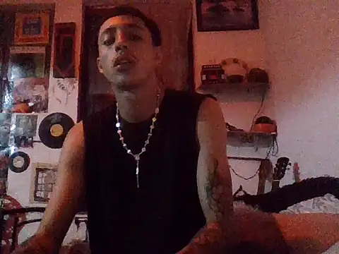 Snapshot of Gibbzmx chatting on 09-12-25, 02:44 Gibbzmx online show from 09-12-25, 02:44