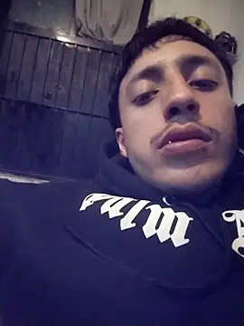 Snapshot of Gibbzmx chatting on 11-09-25, 05:06 Gibbzmx online show from 11-09-25, 05:06