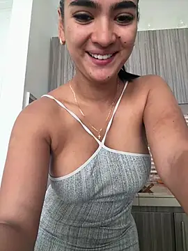 NatyFerrer  online show from 06-05-26, 03:07