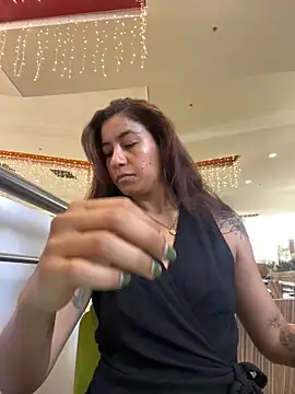 ValeriEvan online show from 01-13-25, 03:04