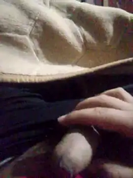 Snapshot of Hyoup01 chatting on 02-25-26, 05:17 Hyoup01 online show from 02-25-26, 05:17