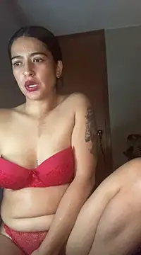 Snapshot of Cleopatracute_ chatting on 12-15-24, 06:51 Cleopatracute online show from 12-15-24, 06:51