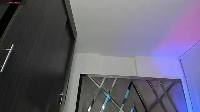 Snapshot of samaay07_ chatting on 10-25-25, 03:03 samaay07 online show from 10-25-25, 03:03