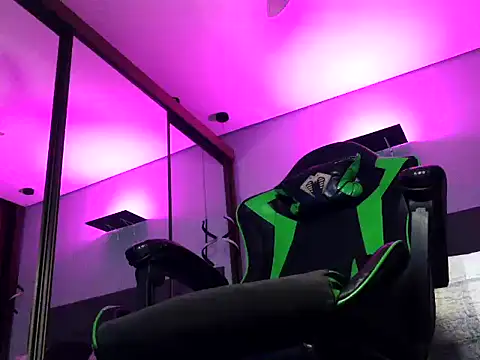 Ale Mineiro online show from 03-30-26, 08:04