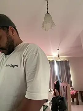 Ale Mineiro online show from 07-19-26, 04:00