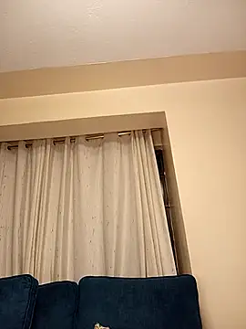 Snapshot of Pretty_tiffany chatting on 12-15-25, 11:53 Pretty tiffany online show from 12-15-25, 11:53