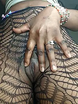 Snapshot of Pretty_tiffany chatting on 01-18-26, 04:44 Pretty tiffany online show from 01-18-26, 04:44