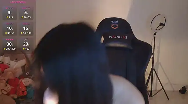 Snapshot of TimmyZi chatting on 12-19-24, 02:46 TimmyZi online show from 12-19-24, 02:46