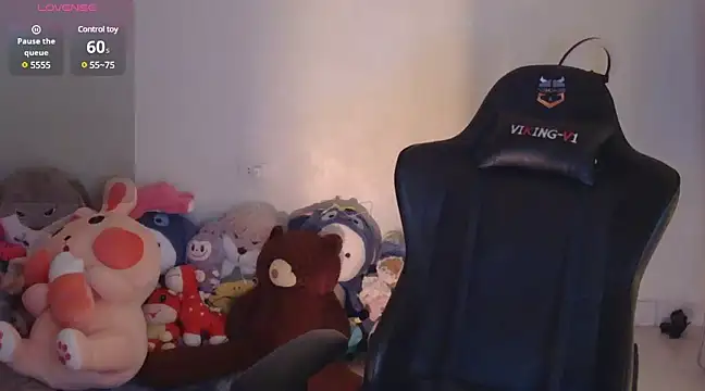 Snapshot of TimmyZi chatting on 12-27-24, 08:02 TimmyZi online show from 12-27-24, 08:02