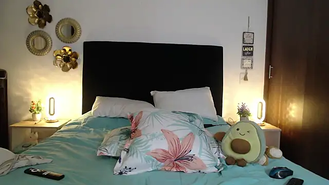 TatianaMonteross online show from 12-04-25, 01:15