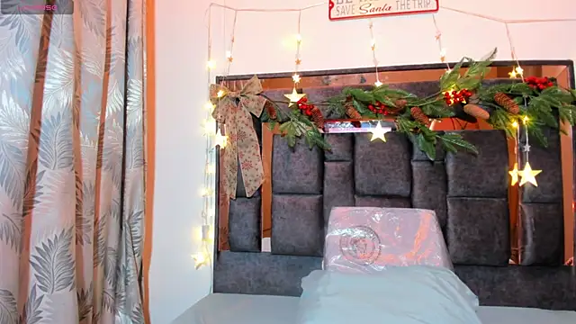 Snapshot of AmbeerBecker chatting on 12-17-25, 01:55 AmbeerBecker online show from 12-17-25, 01:55