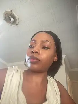 NAUGHTYSHALOTXX online show from 07-16-26, 02:56