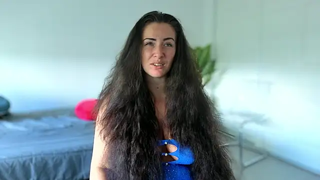 Snapshot of Sapphir3xoxo chatting on 09-16-25, 02:51 Sapphir3xoxo online show from 09-16-25, 02:51