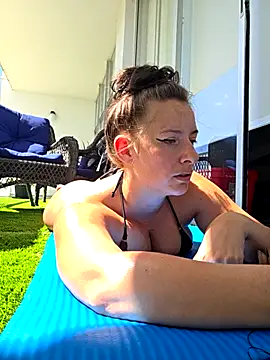 Sapphir3xoxo online show from 04-26-26, 02:59