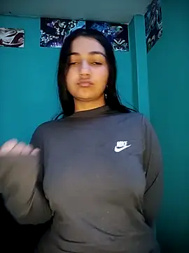 Snapshot of Nahiara_velez chatting on 12-22-25, 11:24 Nahiara velez online show from 12-22-25, 11:24