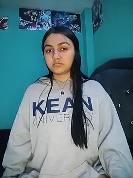 Snapshot of Nahiara_velez chatting on 02-14-26, 10:17 Nahiara velez online show from 02-14-26, 10:17