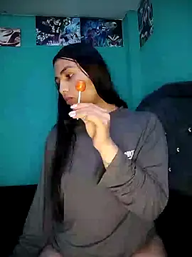 Snapshot of Nahiara_velez chatting on 02-21-26, 07:48 Nahiara velez online show from 02-21-26, 07:48