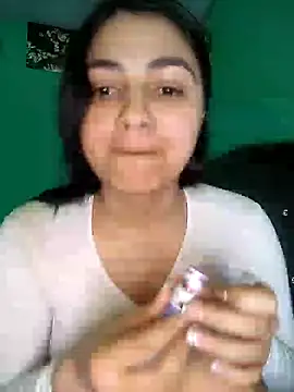 Snapshot of Nahiara_velez chatting on 06-10-26, 11:24 Nahiara velez online show from 06-10-26, 11:24