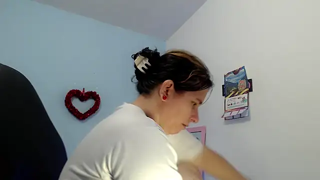 victoria jones online show from 03-21-26, 01:26