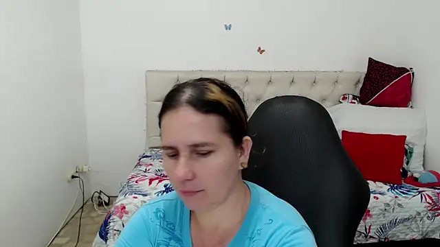 victoria jones online show from 04-20-26, 02:20