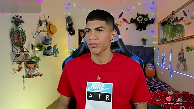 Damian latinxxx online show from 11-12-25, 03:18