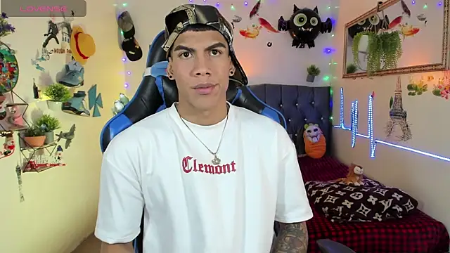 Damian latinxxx online show from 11-13-25, 03:16