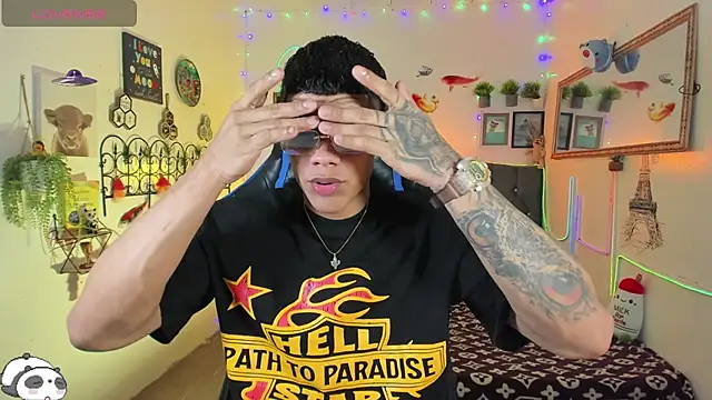 Snapshot of Damian_latinxxx chatting on 01-14-26, 03:01 Damian latinxxx online show from 01-14-26, 03:01