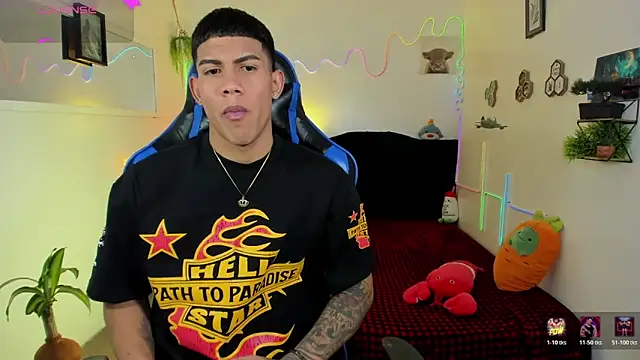 Snapshot of Damian_latinxxx chatting on 02-15-26, 03:14 Damian latinxxx online show from 02-15-26, 03:14