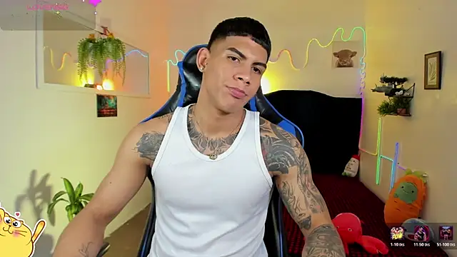 Snapshot of Damian_latinxxx chatting on 02-20-26, 06:26 Damian latinxxx online show from 02-20-26, 06:26