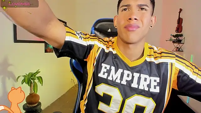 Snapshot of Damian_latinxxx chatting on 03-02-26, 03:20 Damian latinxxx online show from 03-02-26, 03:20