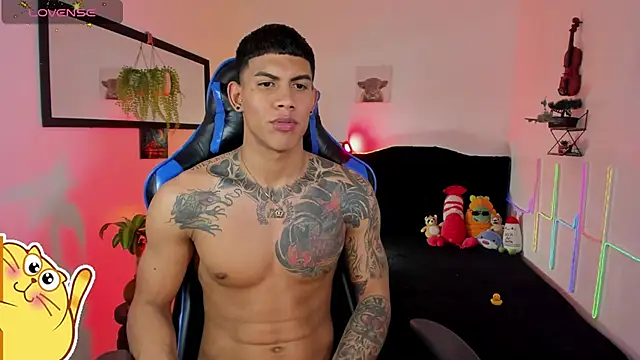 Snapshot of Damian_latinxxx chatting on 03-02-26, 07:15 Damian latinxxx online show from 03-02-26, 07:15