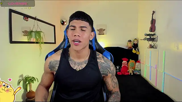 Snapshot of Damian_latinxxx chatting on 03-09-26, 03:10 Damian latinxxx online show from 03-09-26, 03:10