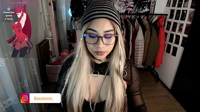 exodiakinky2 online show from 03-03-26, 04:18