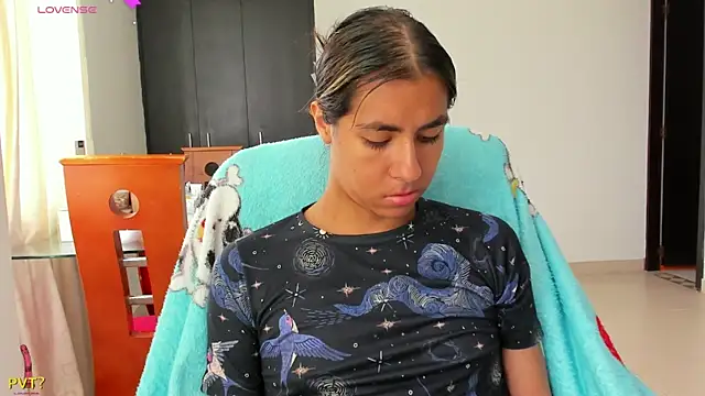 Kamilasalazar online show from 02-23-25, 02:04