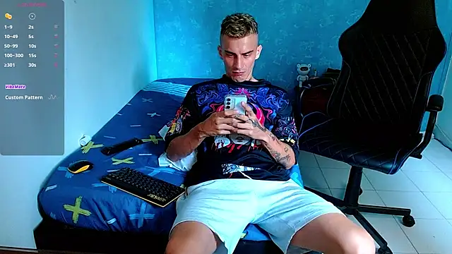 Snapshot of bray_hotboy777 chatting on 01-24-25, 07:39 bray hotboy777 online show from 01-24-25, 07:39