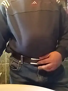 Snapshot of franko1987 chatting on 02-13-25, 10:12 franko1987 online show from 02-13-25, 10:12