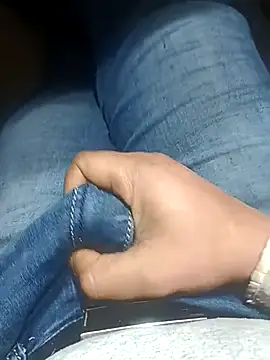 Snapshot of franko1987 chatting on 02-16-25, 08:43 franko1987 online show from 02-16-25, 08:43