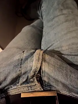 Snapshot of franko1987 chatting on 09-26-25, 10:08 franko1987 online show from 09-26-25, 10:08