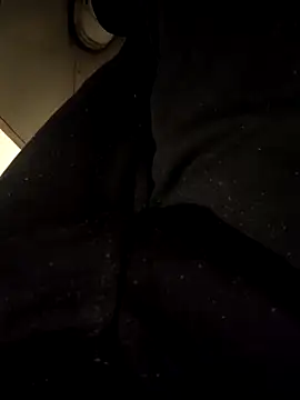 Snapshot of franko1987 chatting on 02-12-26, 06:30 franko1987 online show from 02-12-26, 06:30