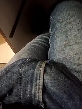 Snapshot of franko1987 chatting on 03-06-26, 10:45 franko1987 online show from 03-06-26, 10:45