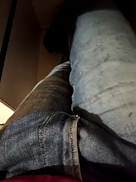 Snapshot of franko1987 chatting on 03-09-26, 04:49 franko1987 online show from 03-09-26, 04:49