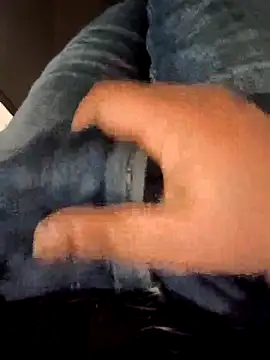 Snapshot of franko1987 chatting on 03-10-26, 12:32 franko1987 online show from 03-10-26, 12:32