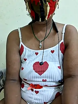 Snapshot of Tamil--Rani chatting on 07-06-26, 04:31 Tamil--Rani online show from 07-06-26, 04:31