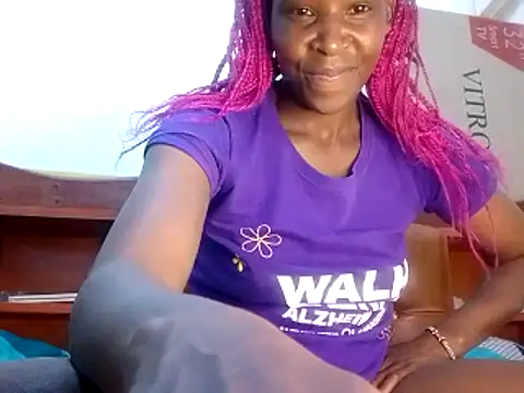 Snapshot of Claris2 chatting on 11-29-25, 09:51 Claris2 online show from 11-29-25, 09:51