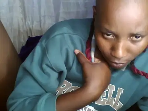 Snapshot of juiccypussy chatting on 02-15-26, 06:43 juiccypussy online show from 02-15-26, 06:43