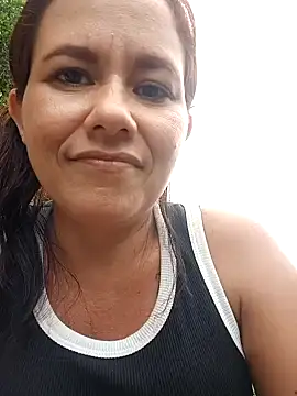 Snapshot of Magica_lorena chatting on 02-04-25, 05:12 Magica lorena online show from 02-04-25, 05:12